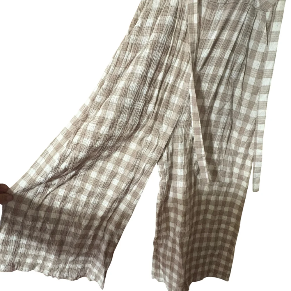 Free People Zuzu Seersucker Crop Jumpsuit Beige Gingham Size 0